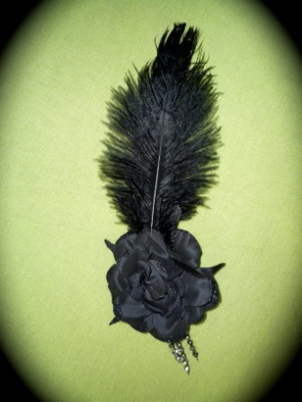 Sirens giveaway2 feather clip compressed